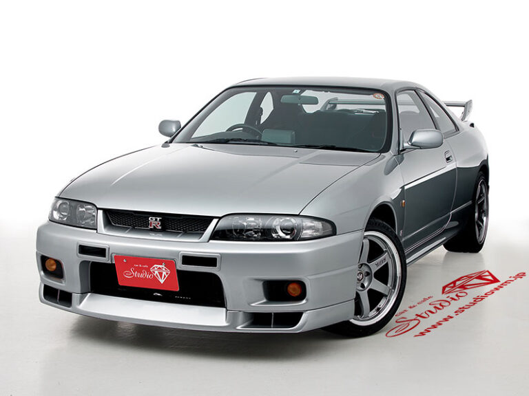 日産　スカイライン GT-R R33 2.6 4WD